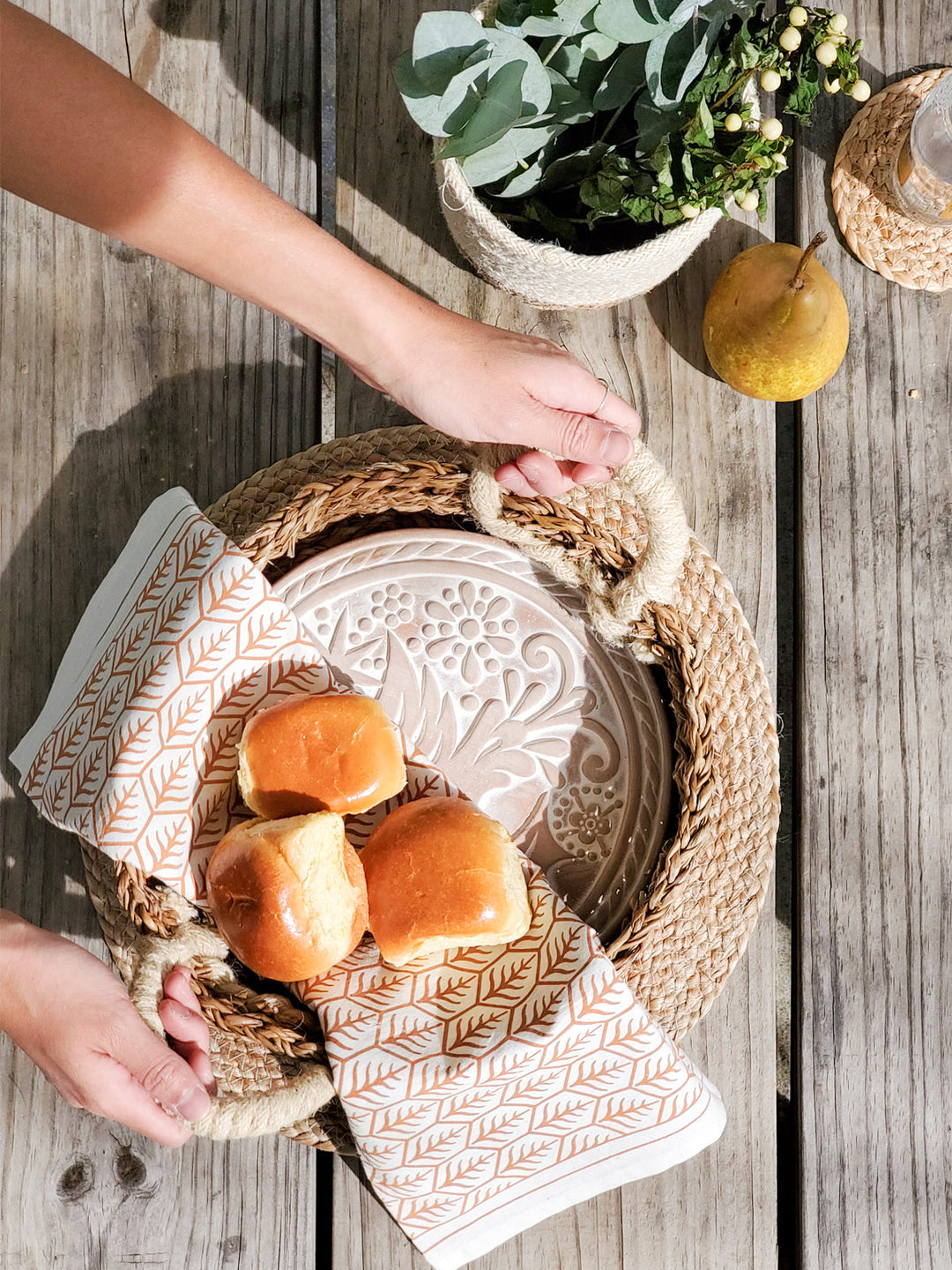 Bread Warmer & Basket Gift Set with Tea Towel - Bird Round