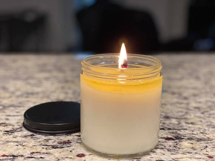 Chancleta Survivor Candle